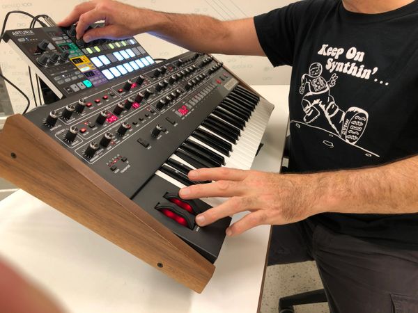 Stand for Beatstep Pro and 49 key synth (KVgear Adapt L2)