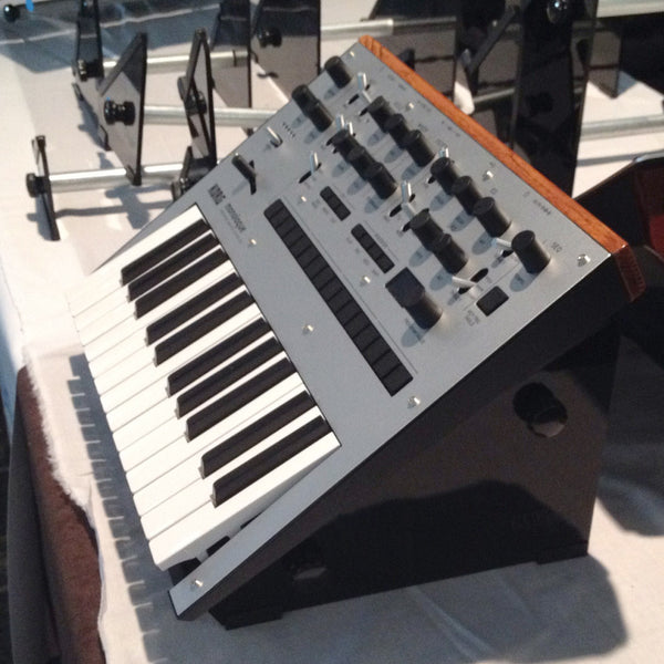 Korg Monologue stand (KVgear Utility M1)