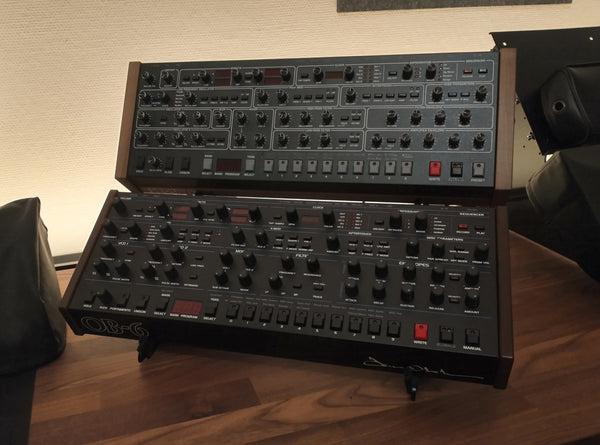 OB6 and P6 desktop synths on SynthRISE Adapt L2 stand.