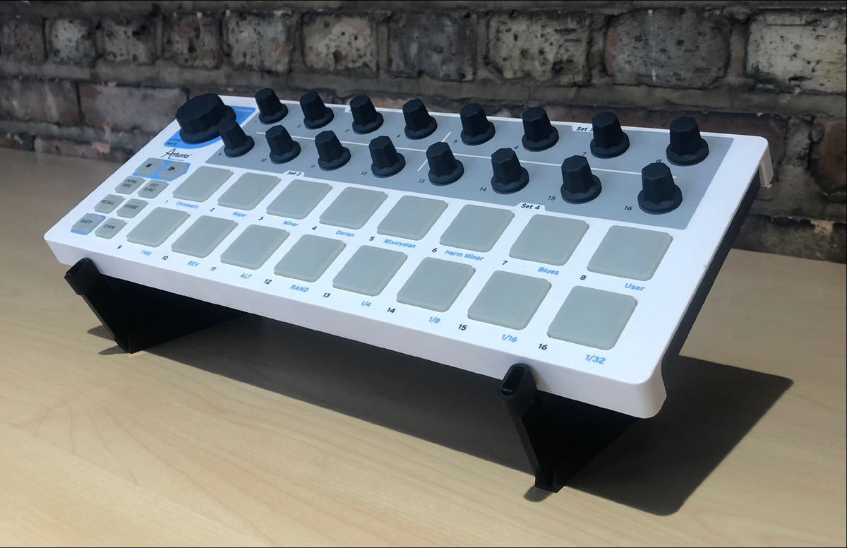 SynthRISE one tier desktop synth stand for small-sized gear